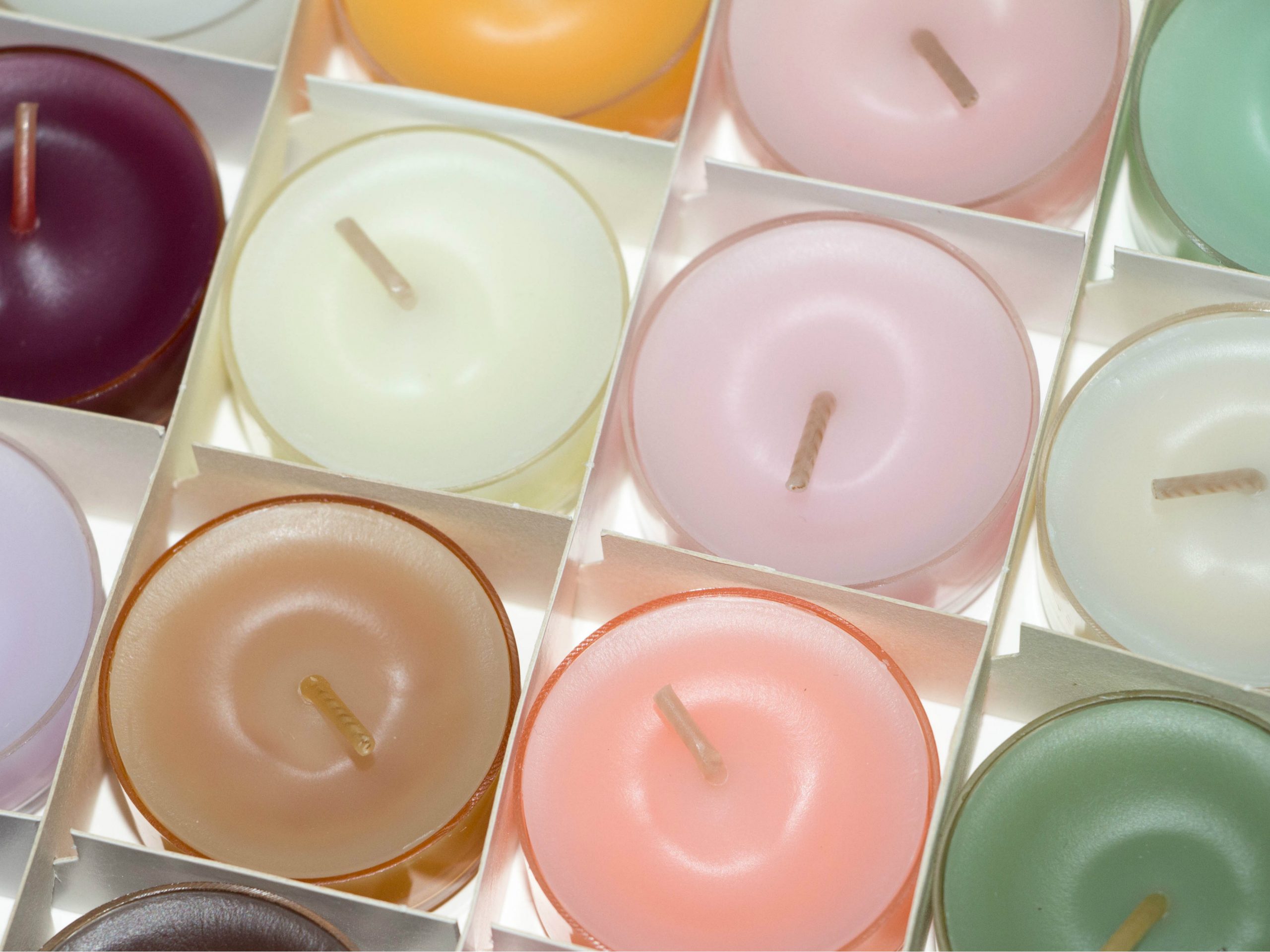 Sabia que as cores das velas têm poder terapêutico?