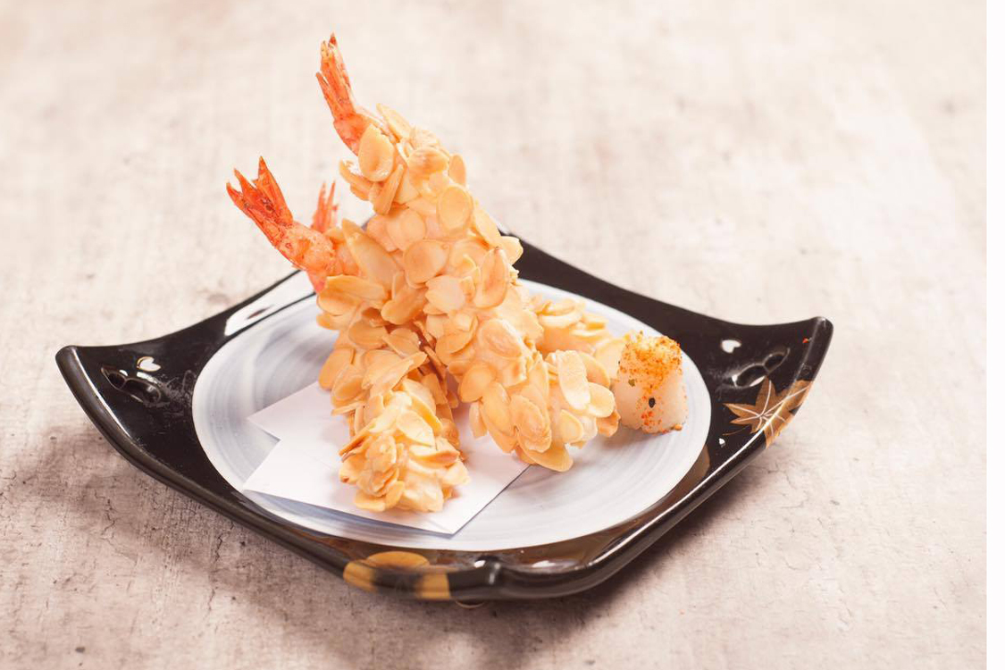 Receita de tempura de camarões com amêndoa do Rúben Rua