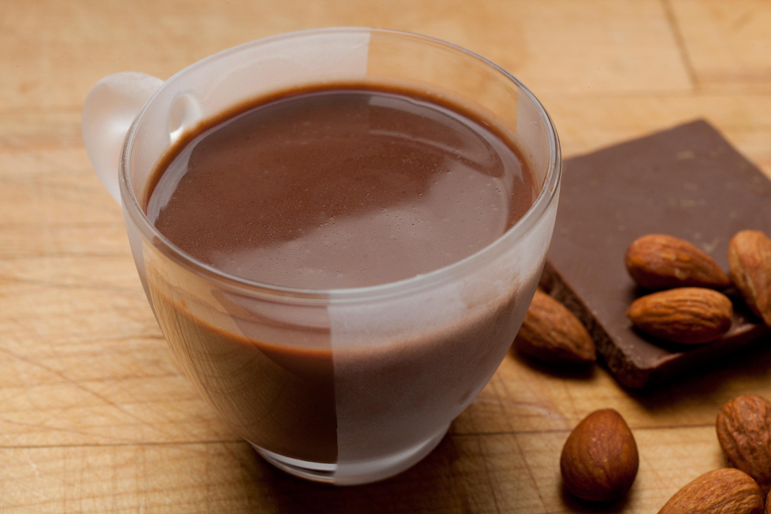 Chocolate quente com amêndoas: a forma mais gulosa de enfrentar o frio!