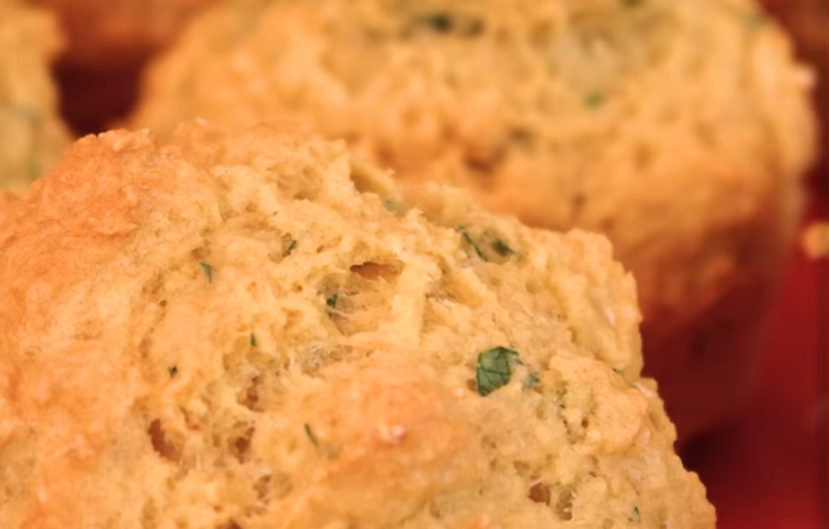 Muffins de bacalhau: a receita perfeita para aproveitar as sobras!