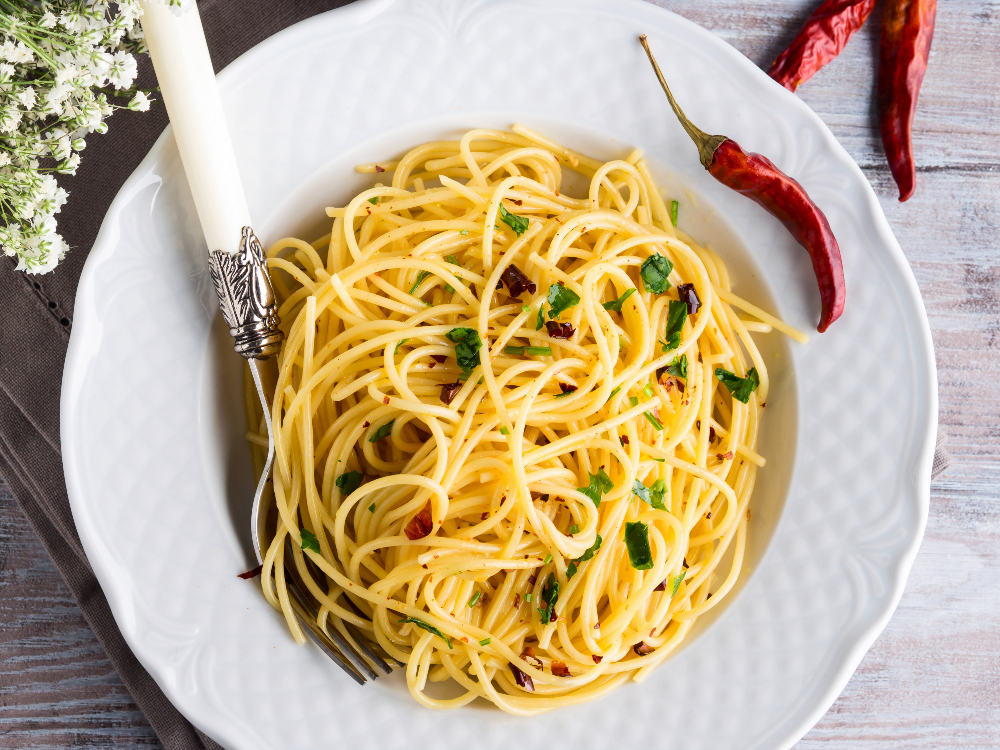 Esparguete com alho, azeite e malagueta