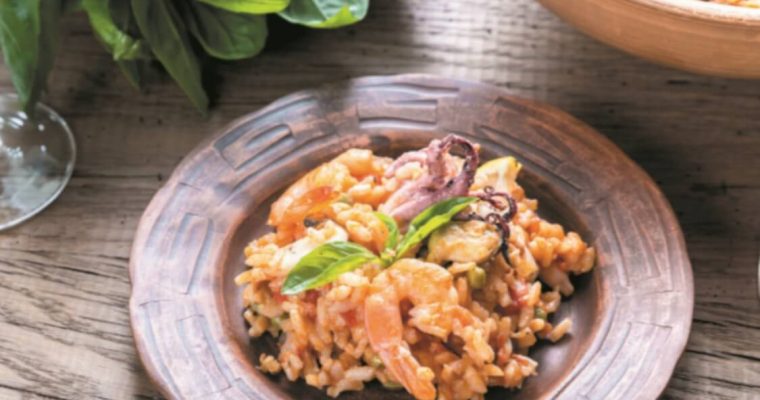 Receita de arroz de camarão: uma alternativa ao bacalhau para o Natal!