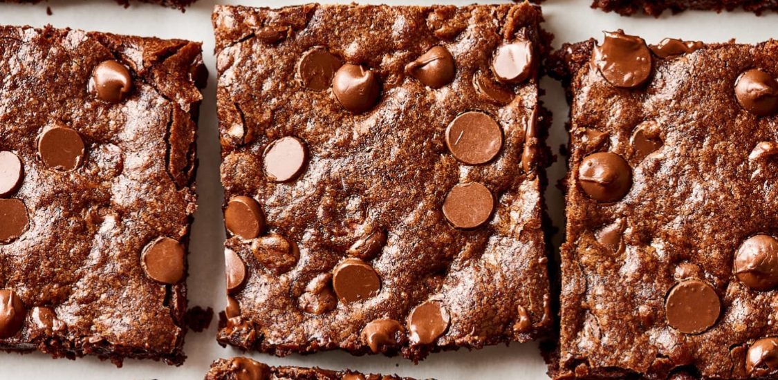 A receita mais fácil que existe de brownies de chocolate!