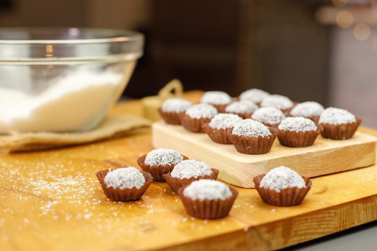 Brigadeiros de coco