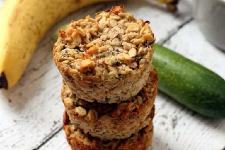 Muffins de banana, curgete e aveia com apenas 134 calorias!