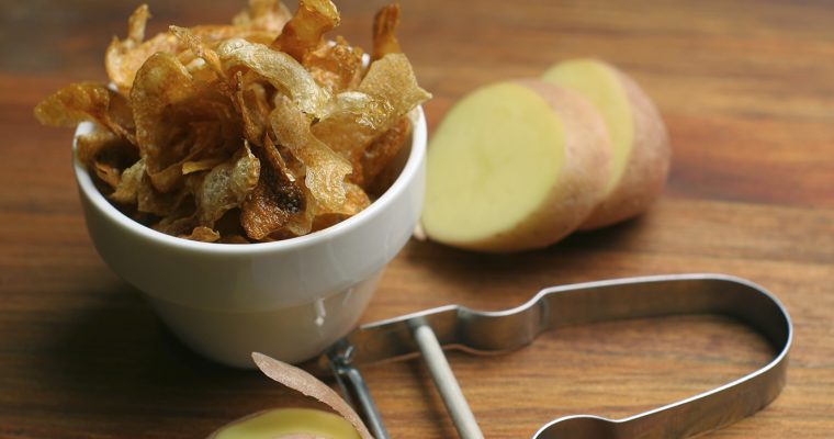 APROVEITE AS CASCAS  DE BATATA