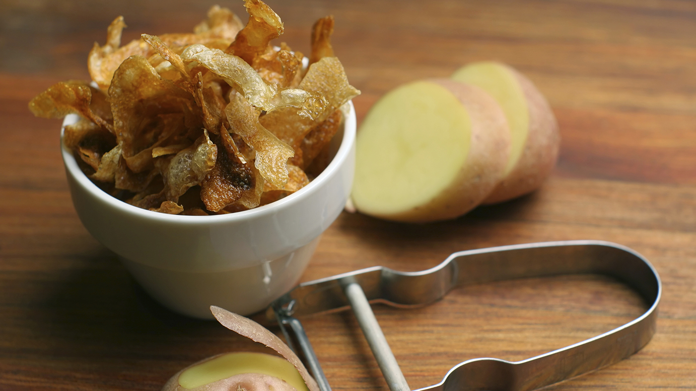 APROVEITE AS CASCAS
DE BATATA