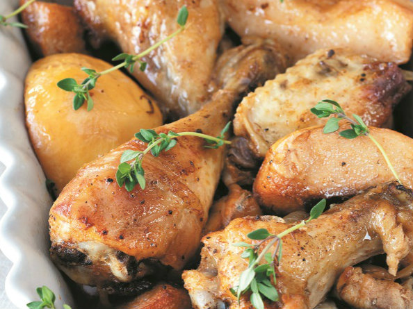 Jantar de hoje: frango com limão e tomilho