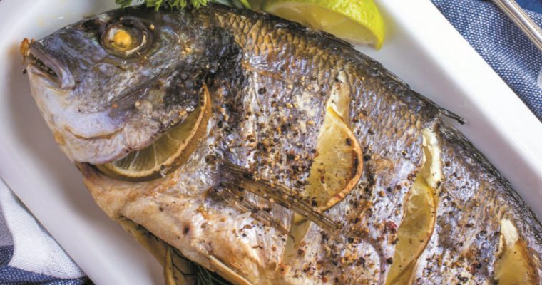 Dourada grelhada com lima