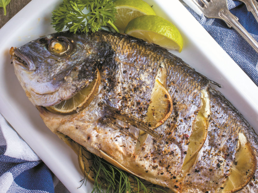 Dourada grelhada com lima