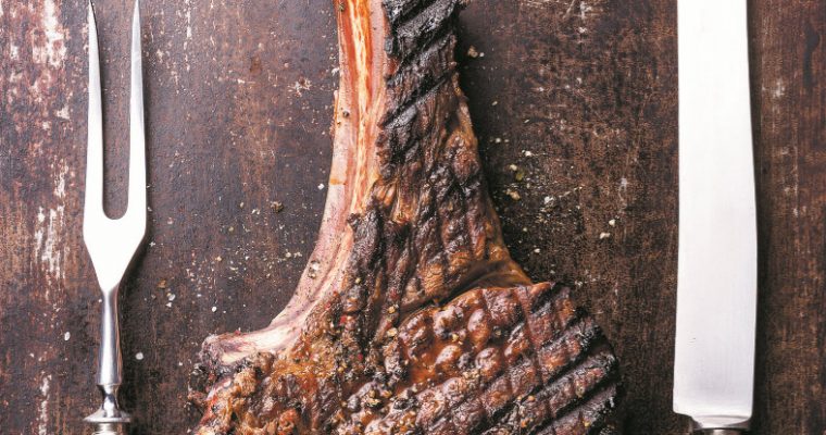 Sugestão para o almoço: costeleta grelhada