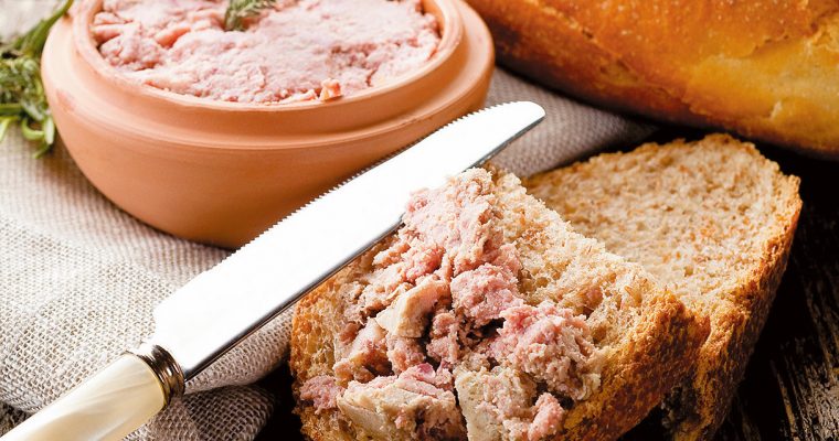 Patê de salsicha, tomilho e champanhe