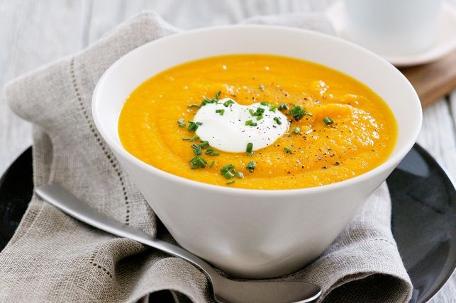 Receita de creme de legumes, gengibre e iogurte