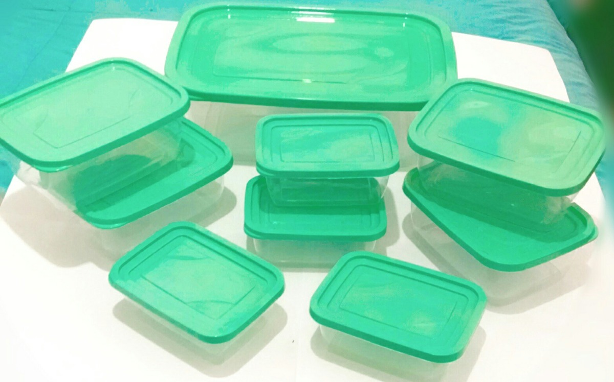 Dicas para tirar odores dos recipientes de plástico