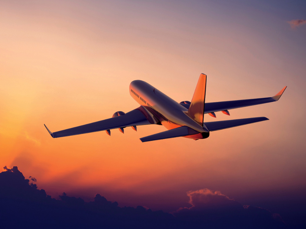 Mau tempo prejudica aterragem do Papa em Portugal