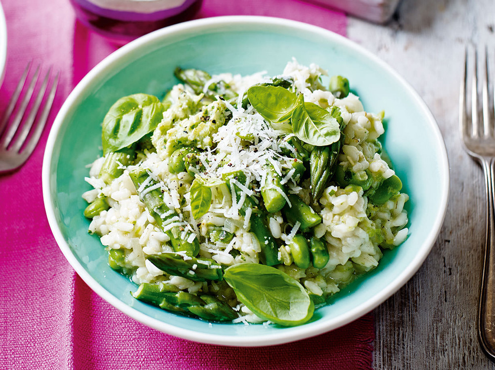 Receita de risotto de espargos com favas