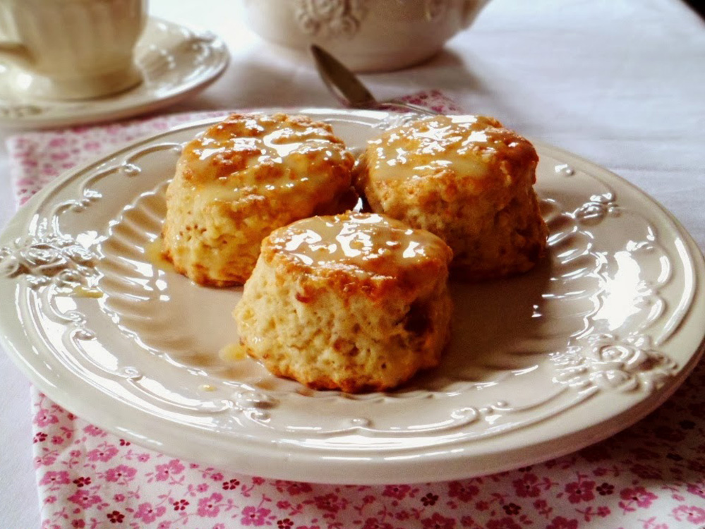 Scones de laranja e maracujá