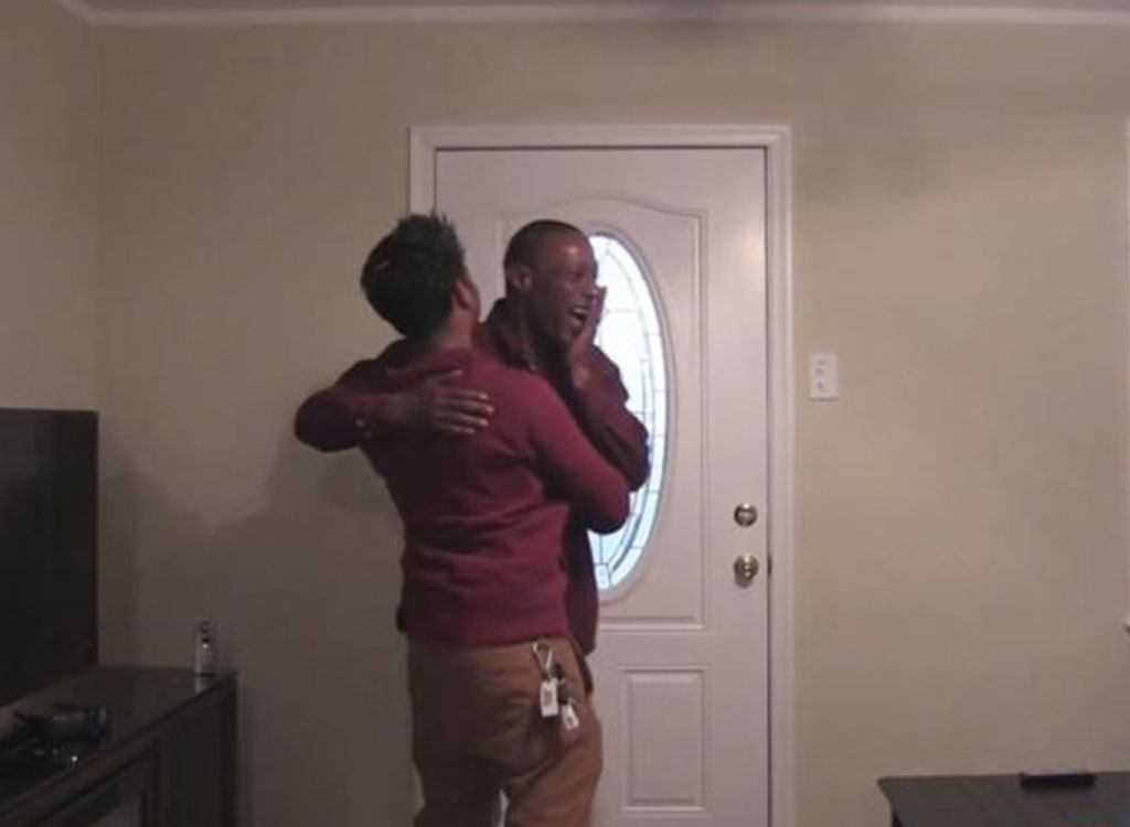 Homem leva mendigo para casa e tem a maior surpresa da sua vida