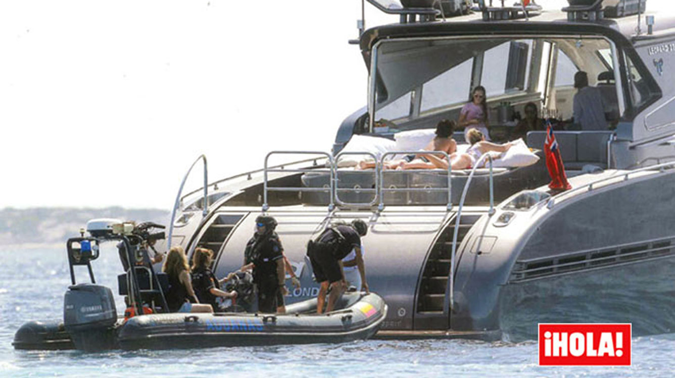 Férias de Ronaldo interrompidas por agentes armados