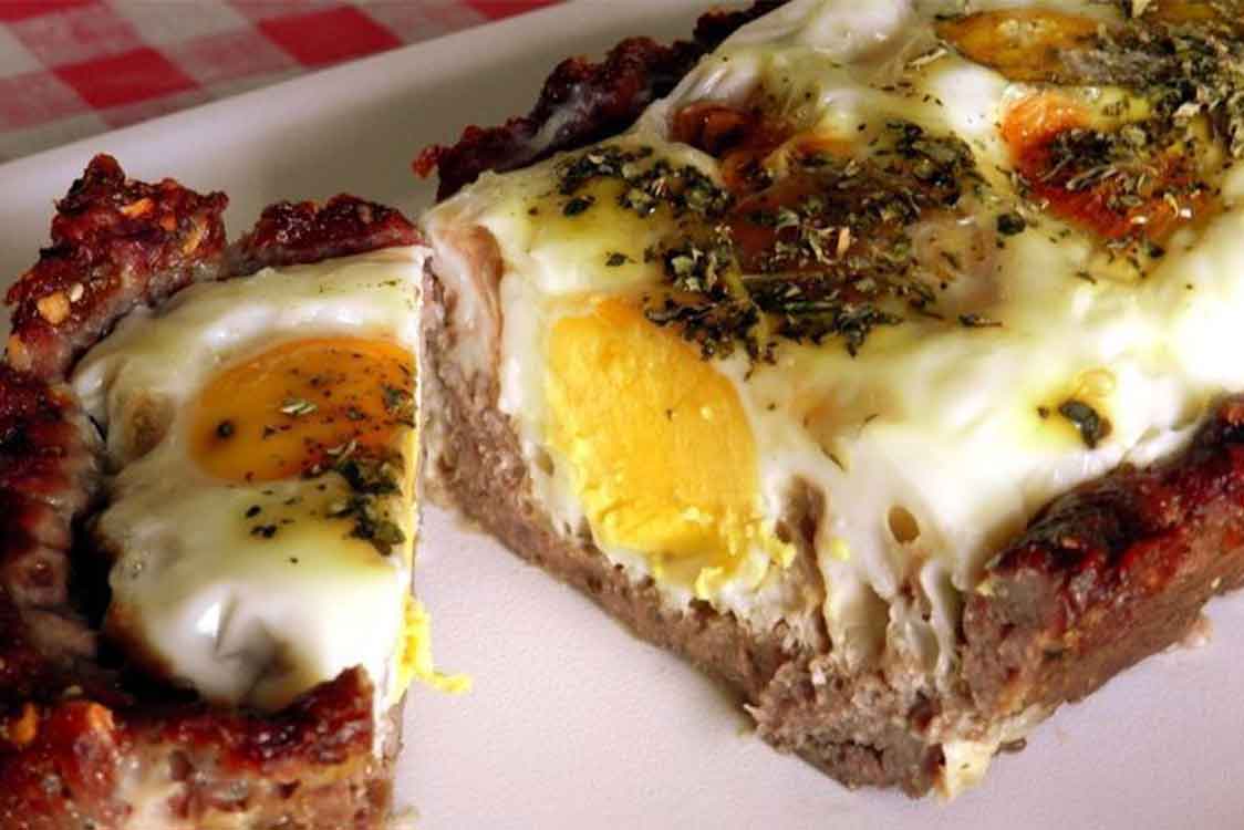 Torta de carne picada e ovo
