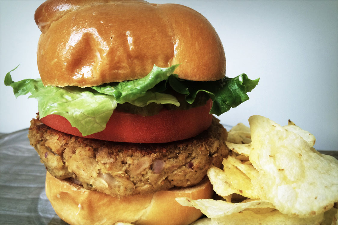 Varie os seus hambúrgueres com este hambúrguer de atum