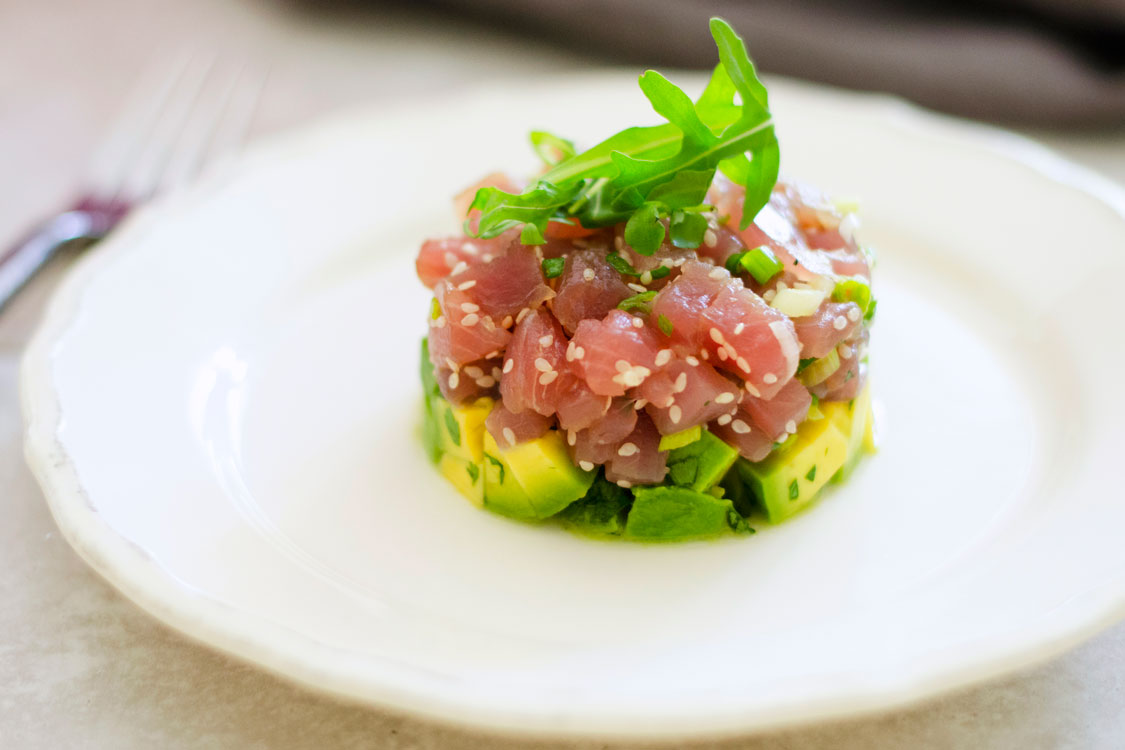Surpreenda a sua cara metade com este tártaro de atum