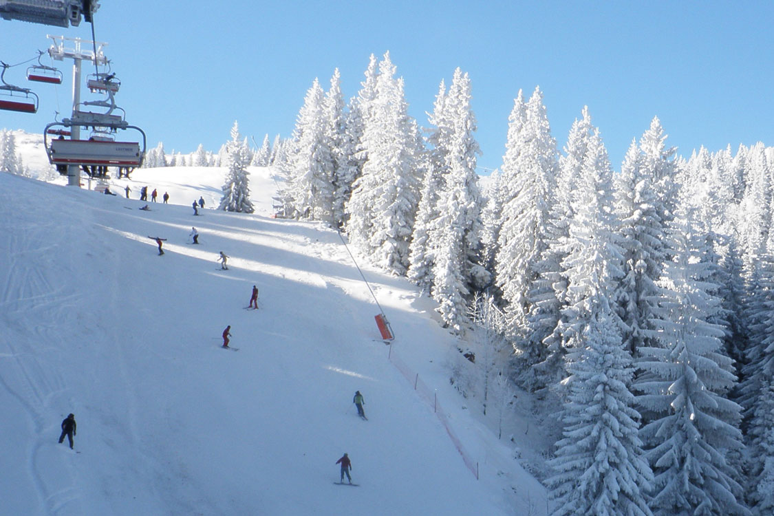 8 destinos de neve “low-cost” para principiantes e aventureiros