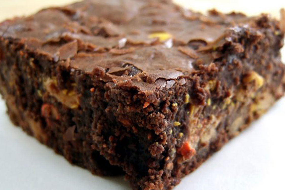 Brownie de abacate, coco e batata-doce – Sem farinha, sem açúcar e sem leite