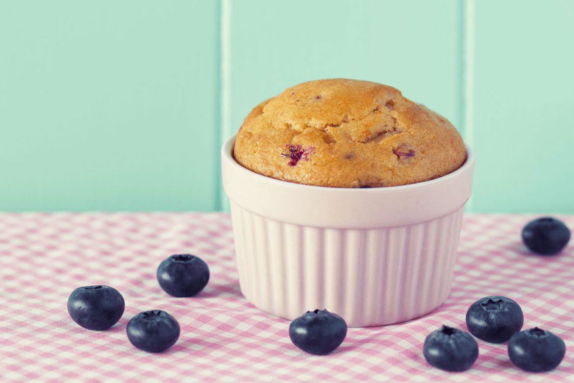 Receita (muito) rápida de muffins de mirtilo no micro-ondas!