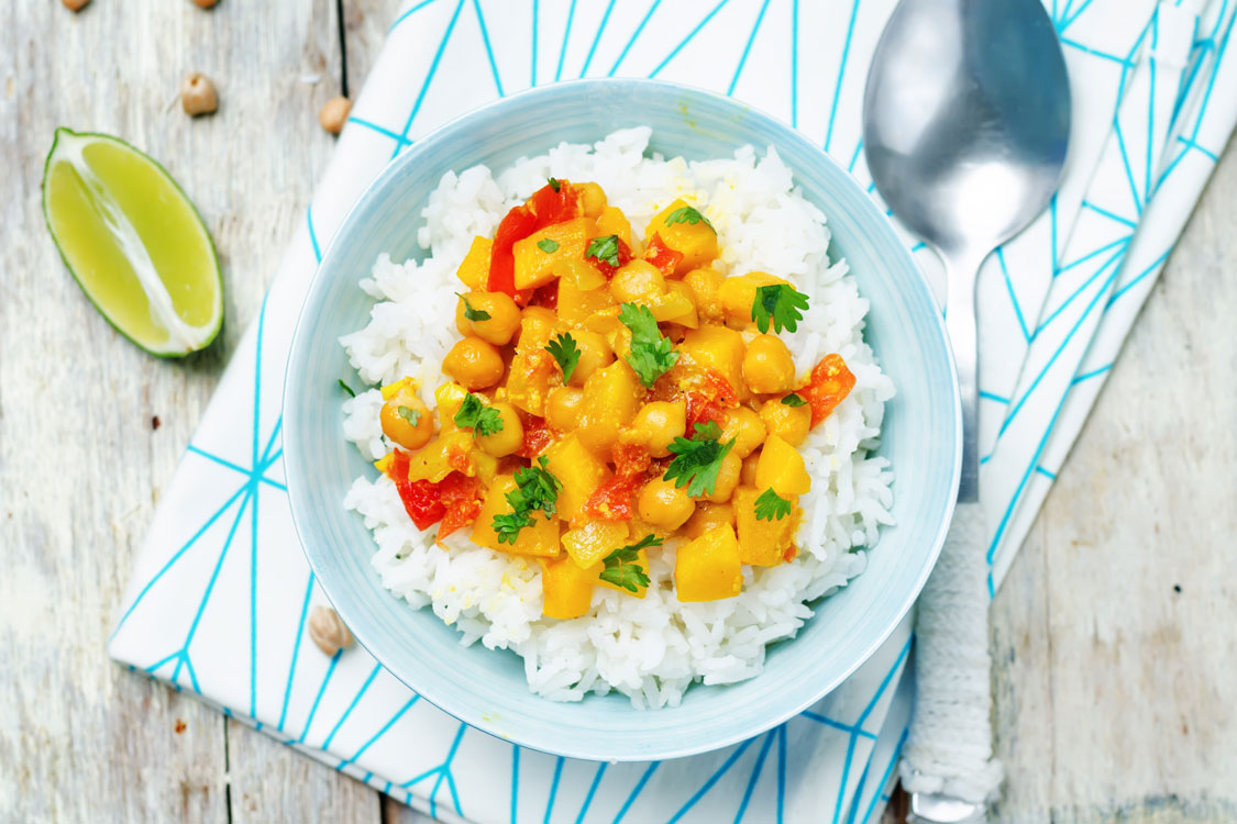 Fãs de comida picante, este caril de abóbora e grão é o prato com que sempre sonharam!