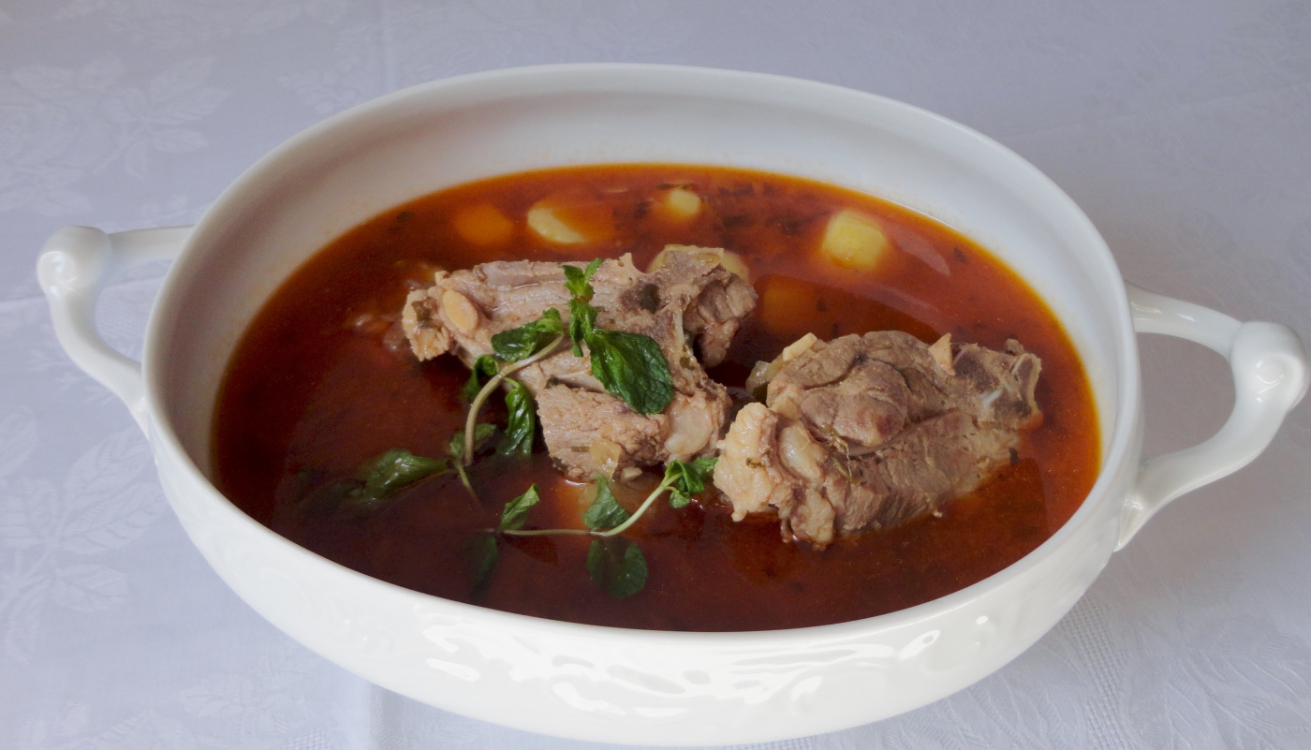 Este ensopado de borrego vai ser a estrela da sua Páscoa!