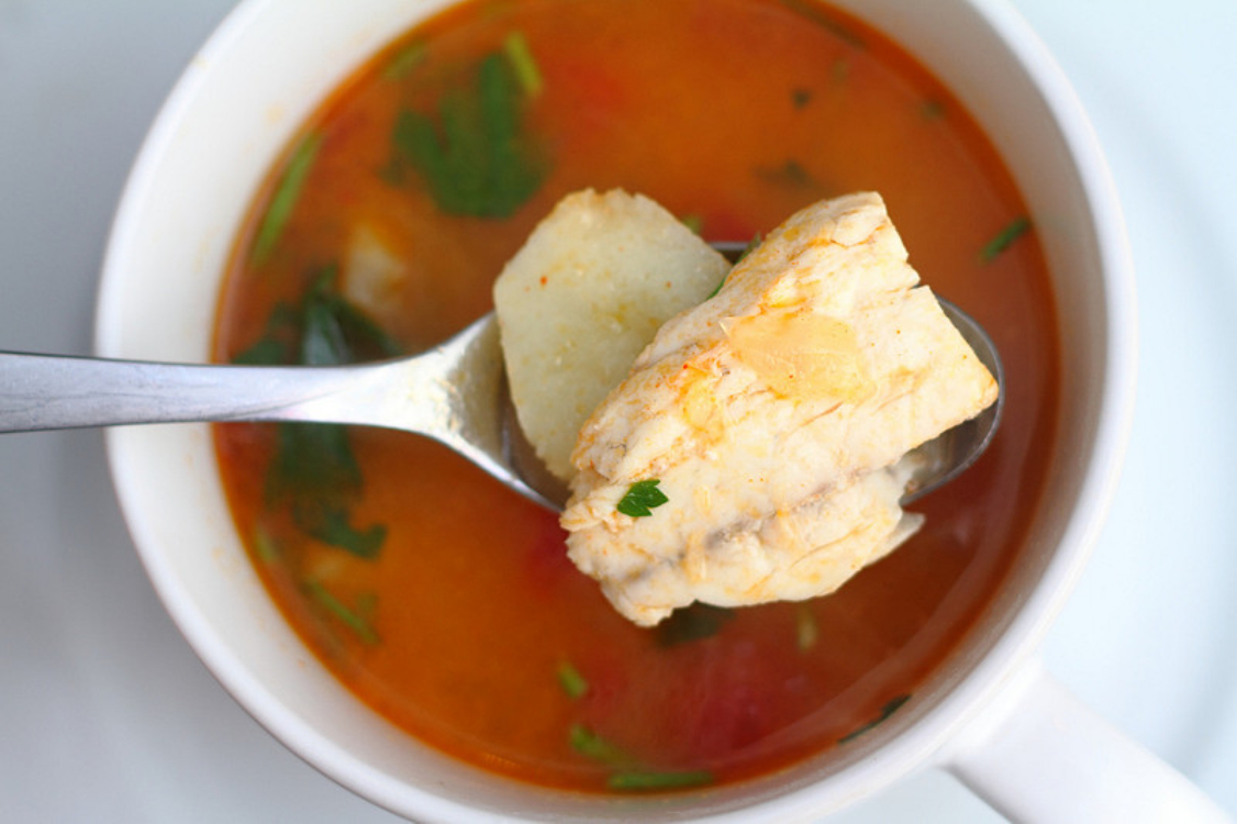 Sopa de bacalhau com tomate