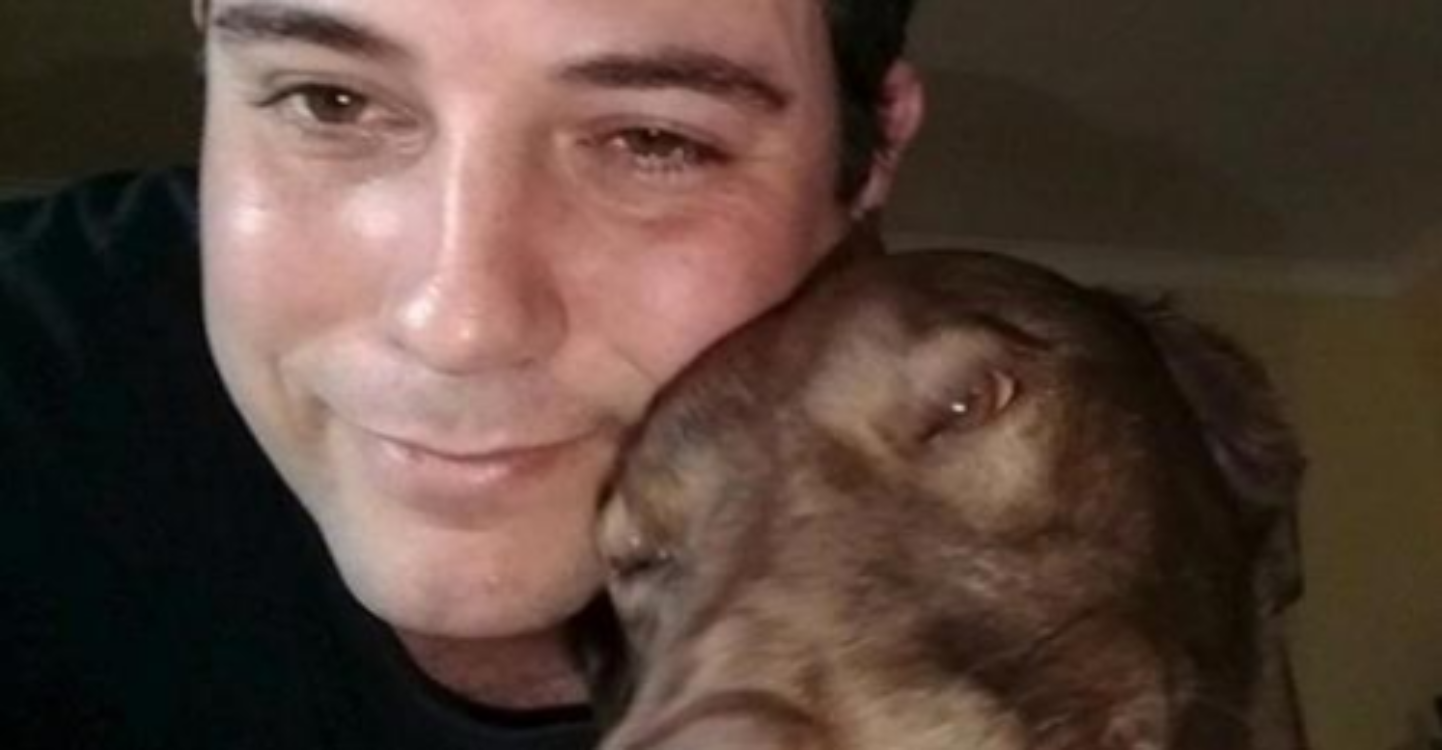 Cadela fica longe do dono durante dois anos… e reconhece-o pelo cheiro!