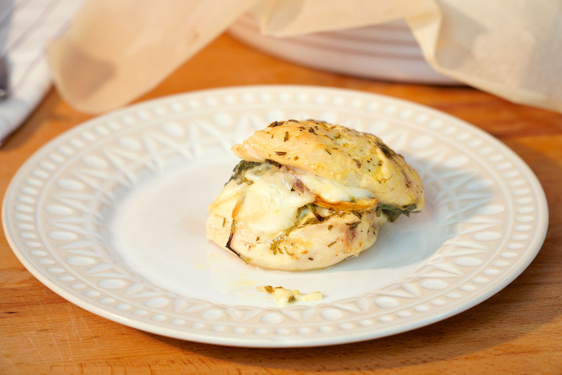 Frango recheado com espinafres e cogumelos