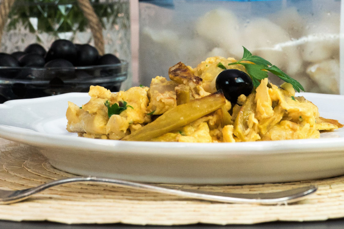 Bacalhau à Brás com batata-doce no forno