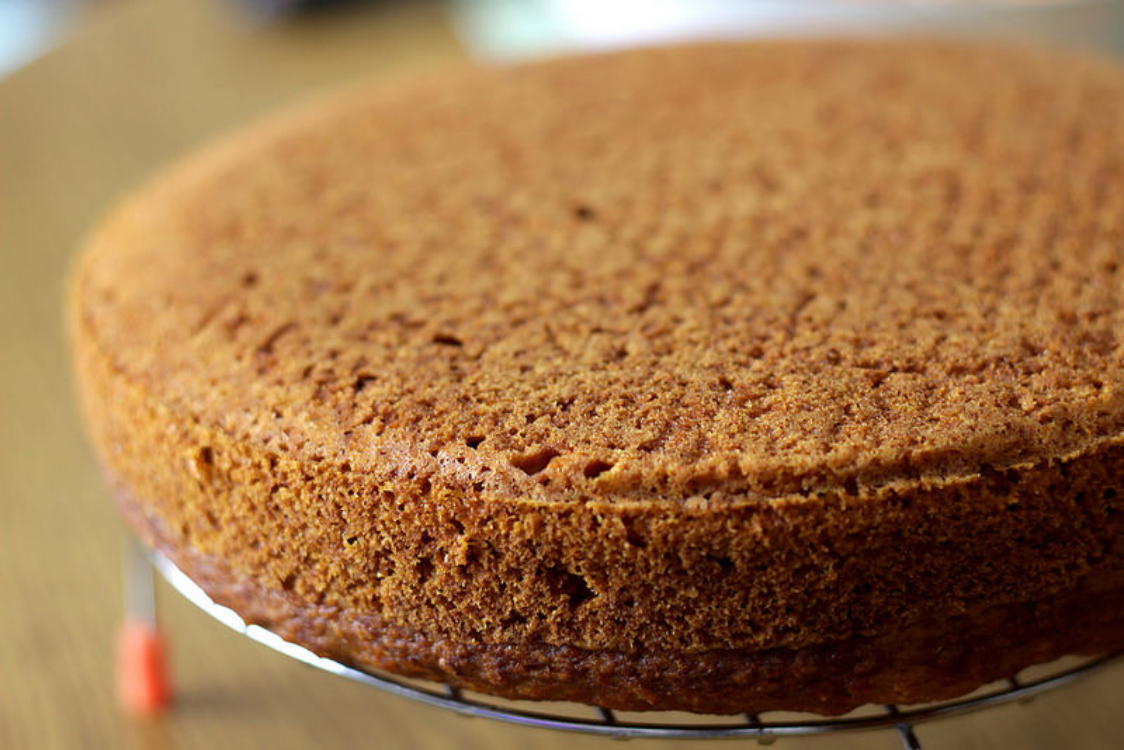 Bolo de cenoura sem açúcar e sem farinha de trigo