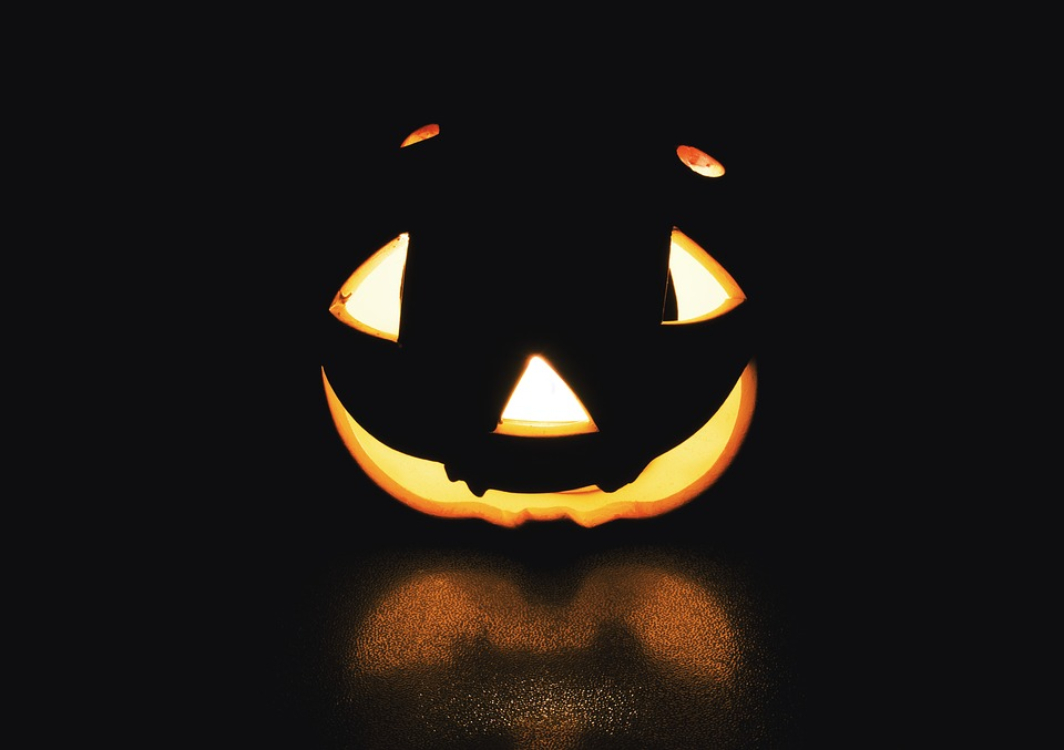 Sabia que o Halloween e o Dia de Todos os Santos têm muito em comum?