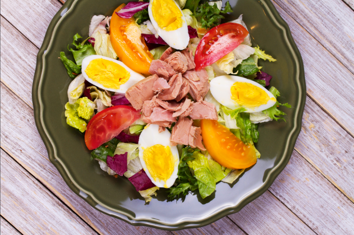 Salada de atum e tomate