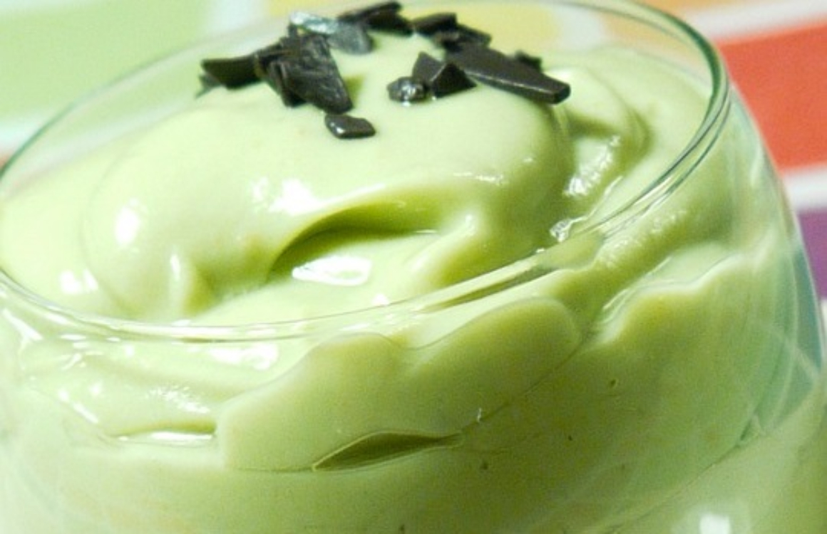 Receita de mousse de abacate: fica pronta em apenas 15 minutos!