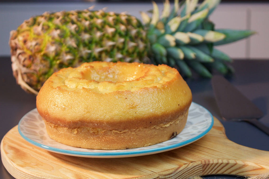Bolo de ananás