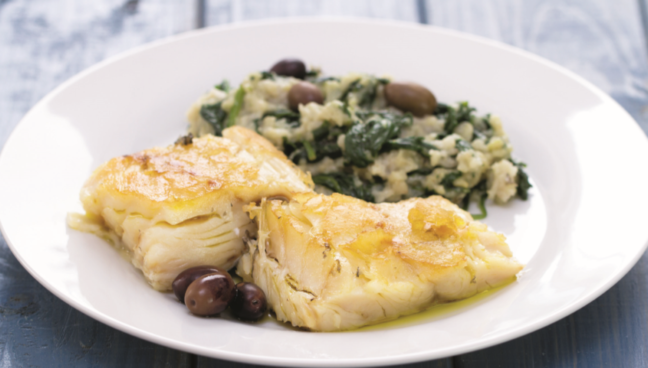 Bacalhau com migas e espinafres