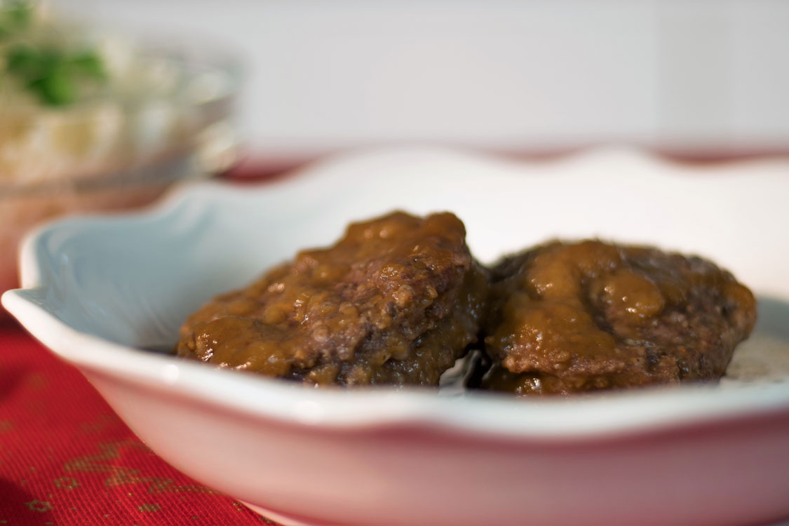 Hambúrguer com molho à Portuguesa