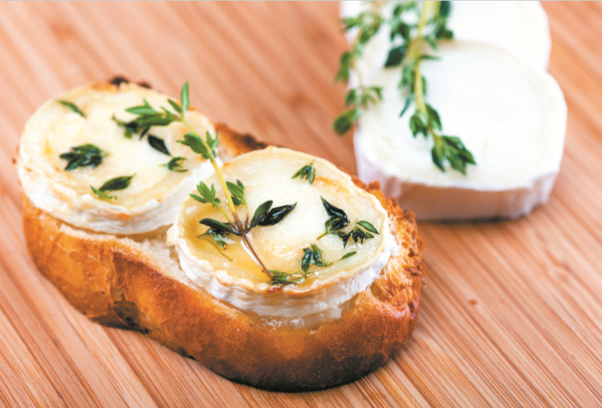 Bruschetta com queijo de cabra, mel e tomilho