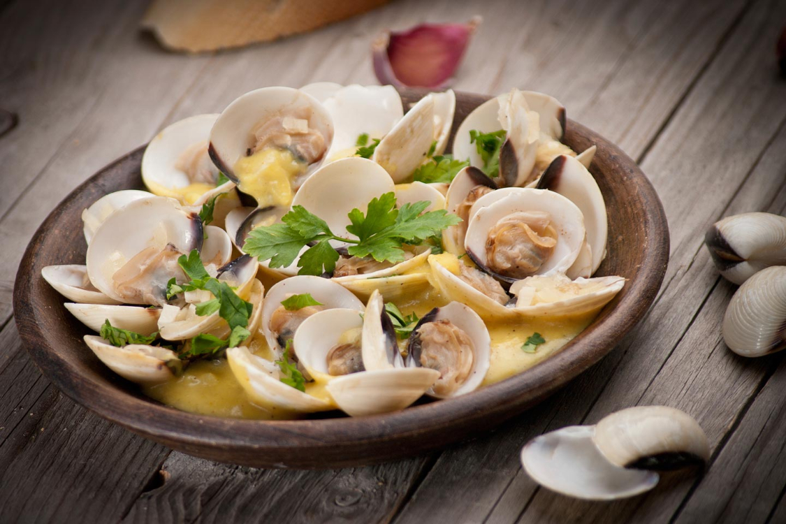 Amêijoas à Bulhão Pato: não podem faltar no seu Santo António!