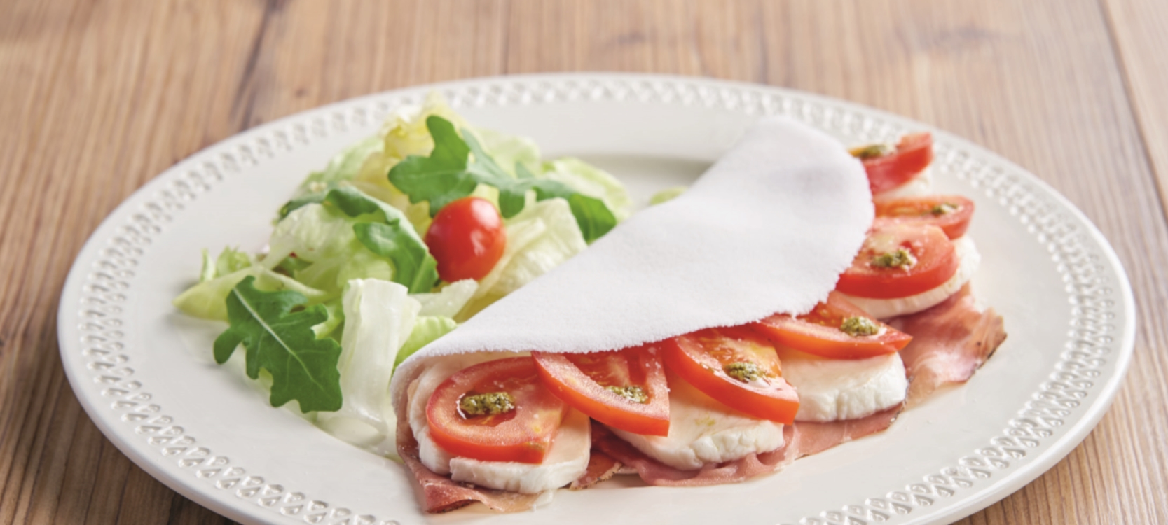 Tapioca de presunto e tomate