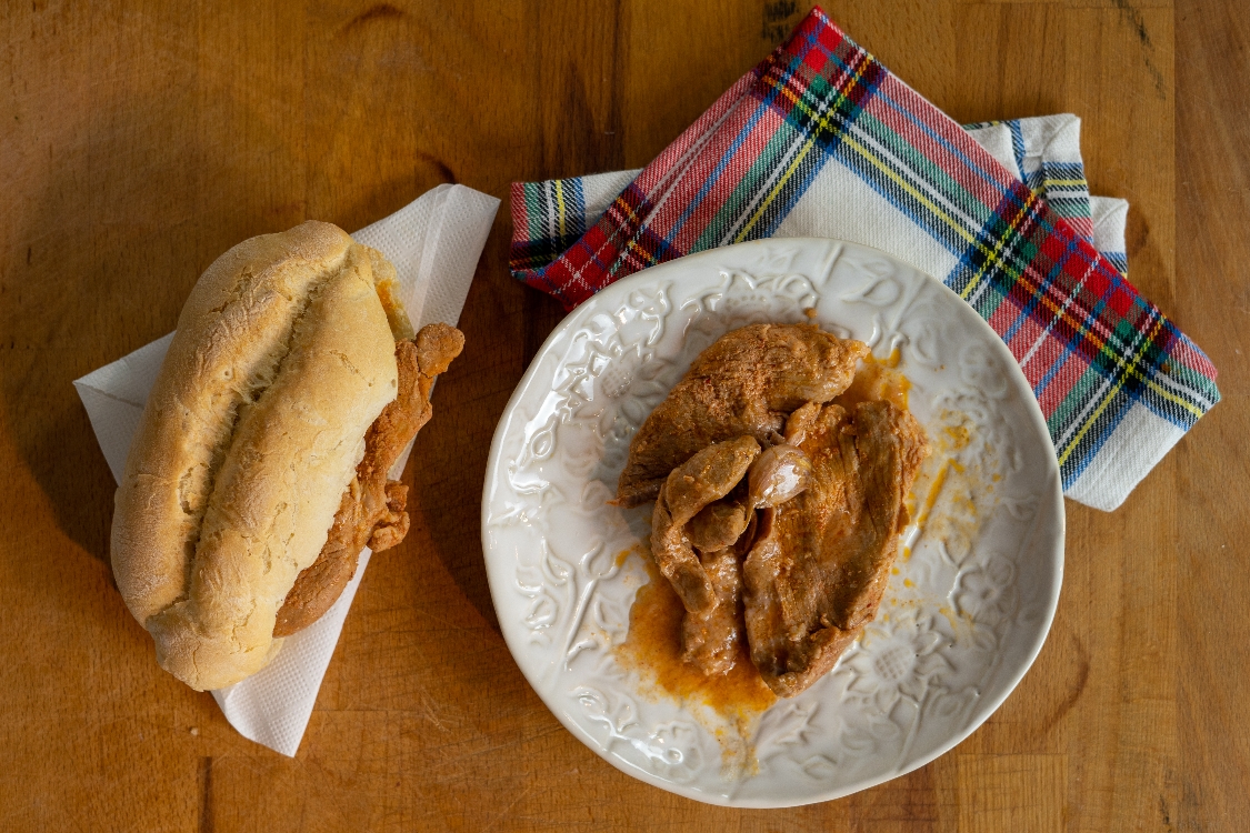No Dia Internacional da Cerveja, fique com esta receita de bifanas com molho de cerveja!