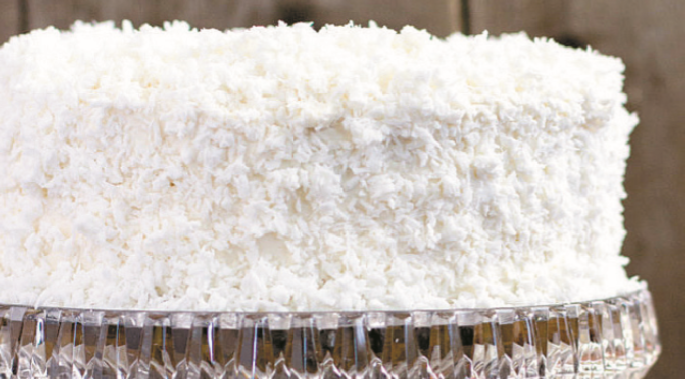 Bolo fresco de coco e baunilha