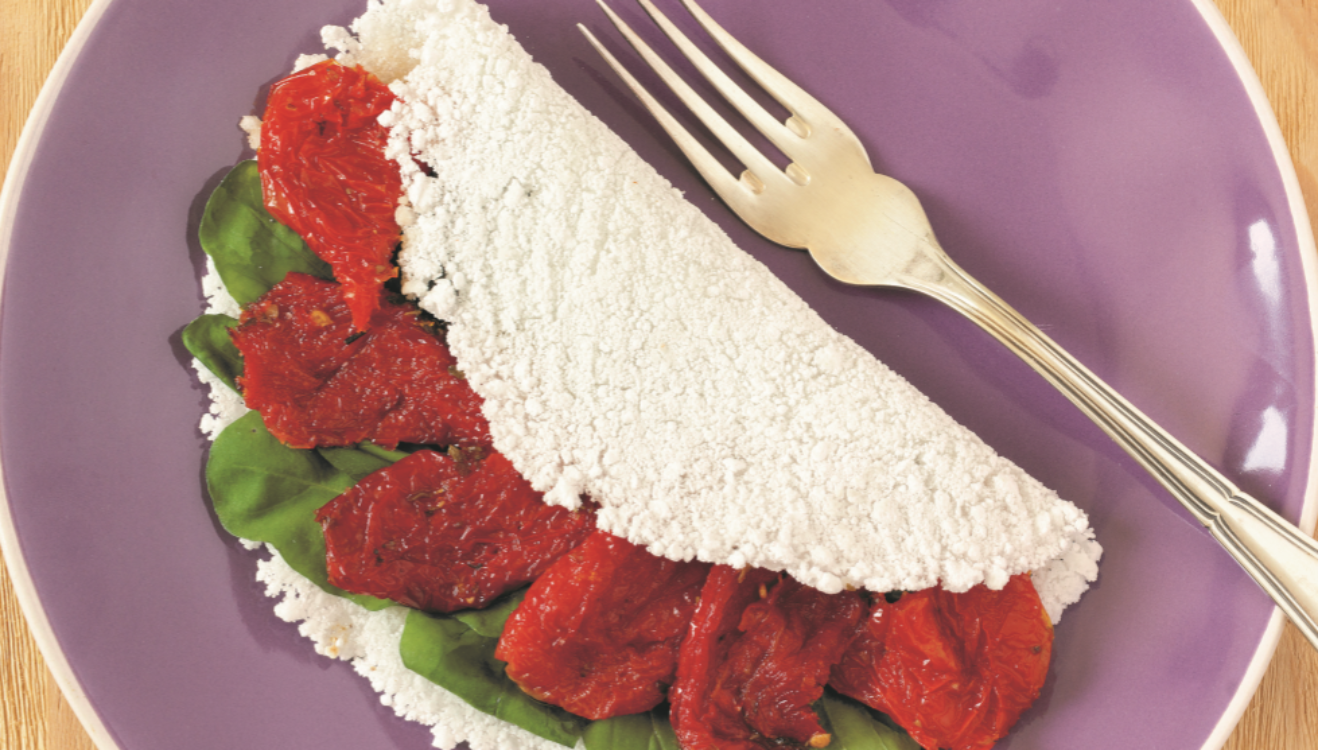 Tapioca de tomate seco e manjericão