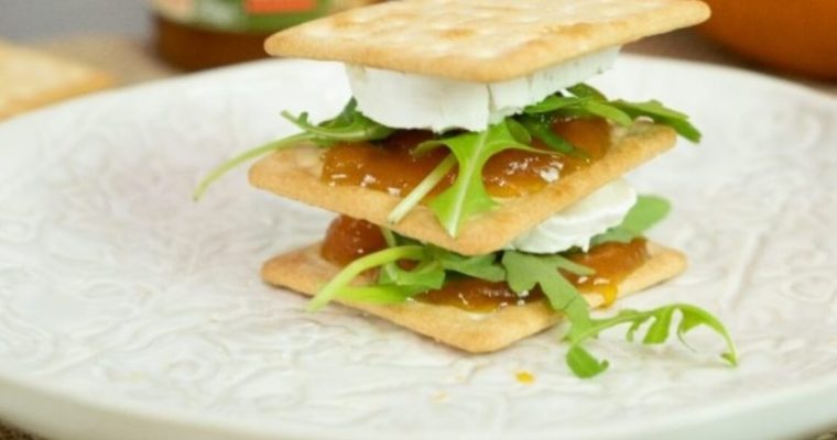 Mil-folhas de queijo de cabra e abóbora: uma rica entrada saborosa e light!