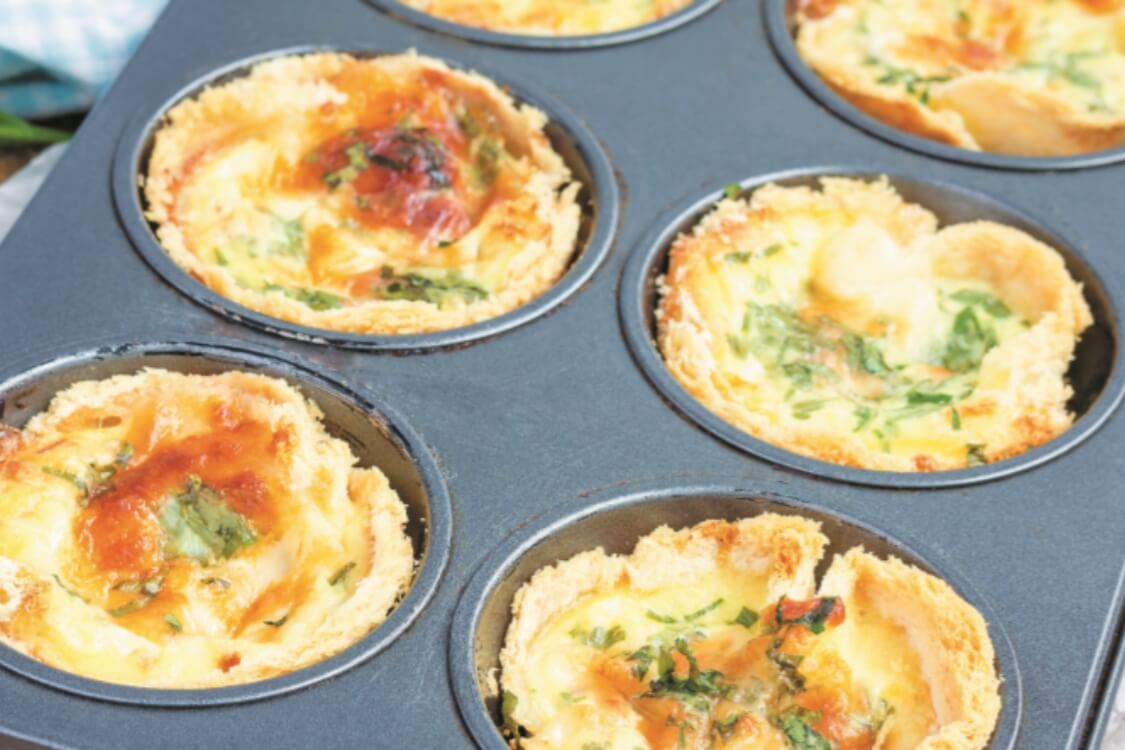 Mini quiches com bacon e pão de forma: para um lanche delicioso!